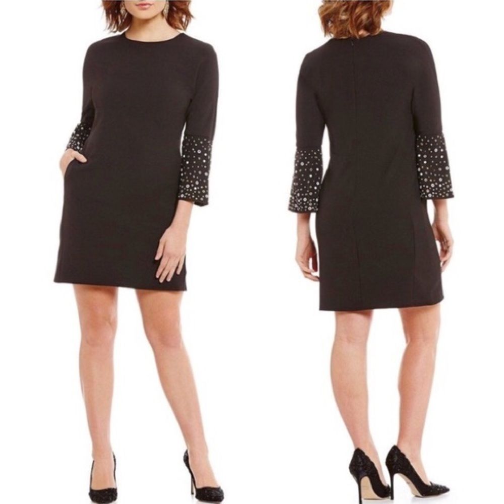 Belle Badgley Mischka Jagger Black Dress Grommet Bell Sleeves Women’s Size 6 EUC